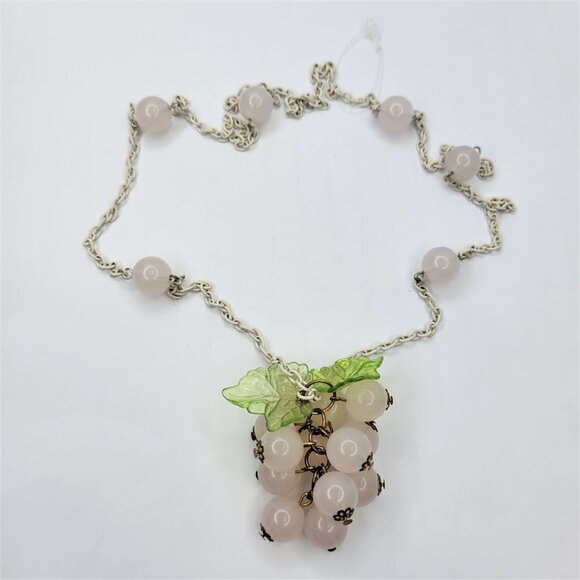 SMOKY White Grape Motif Cluster Round Beads with Green Glass Leaf Necklace - Picture 3 of 8